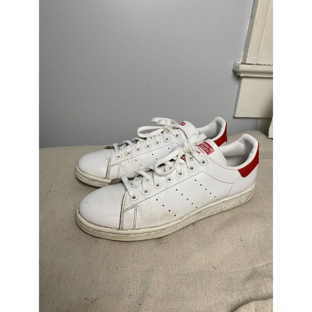 Men's ADIDAS Stan Smith Tennis Shoe Size 10 White Leather Red Accent Sneaker